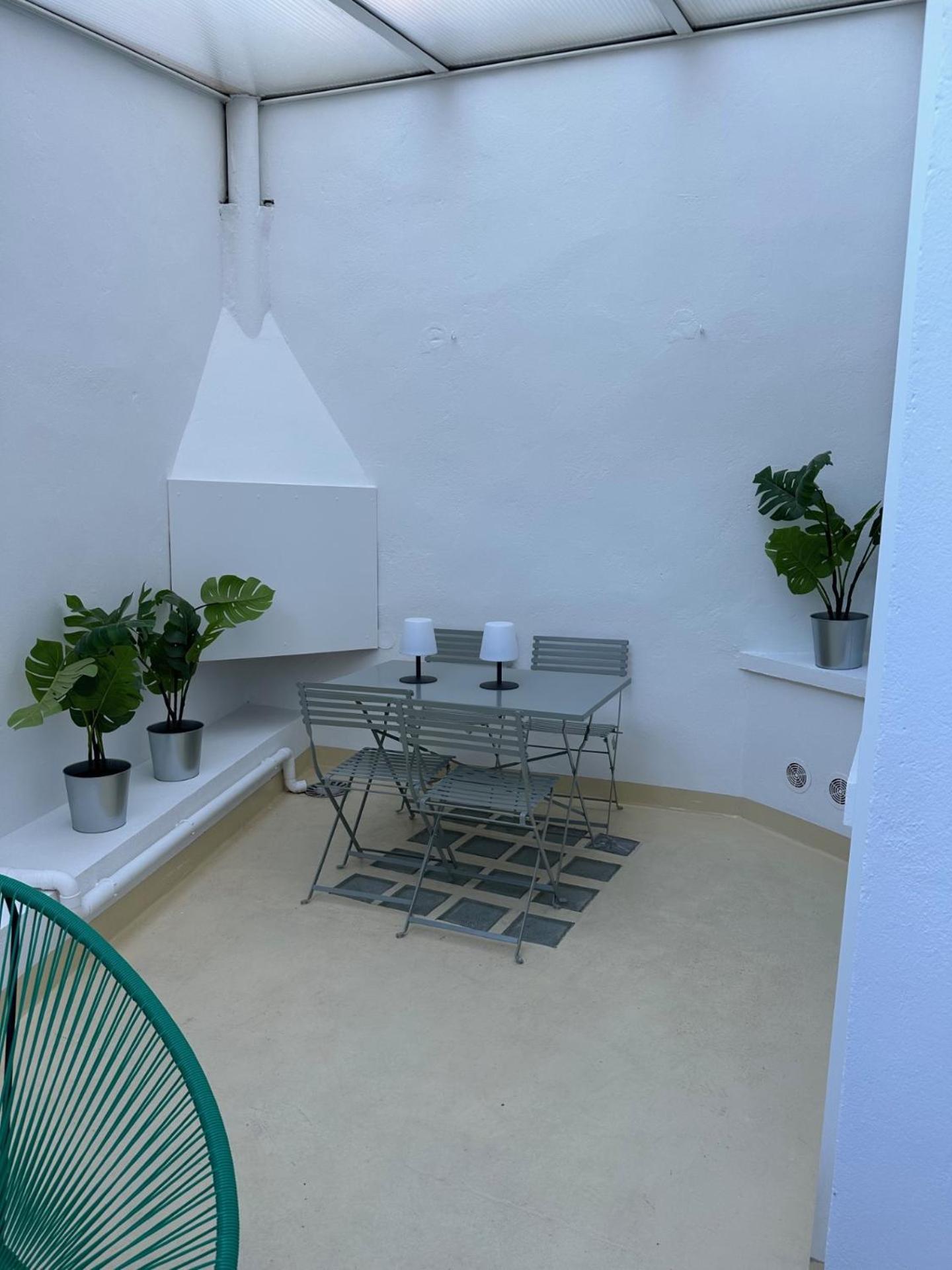 Charmant Appartement 3 Chambres Et Terrasse Eyragues Extérieur photo